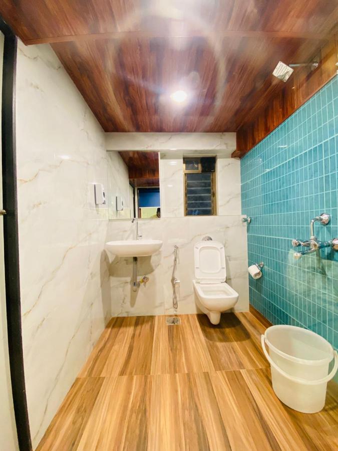 Hotel Vashi Inn ナビムンバイ エクステリア 写真