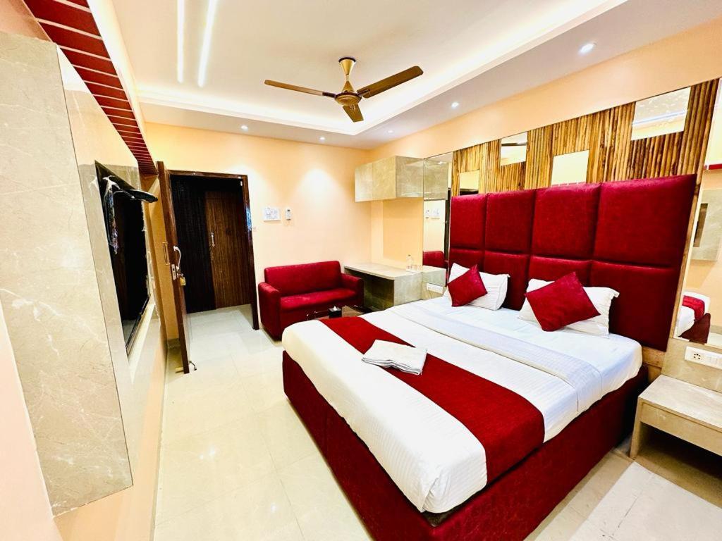 Hotel Vashi Inn ナビムンバイ エクステリア 写真