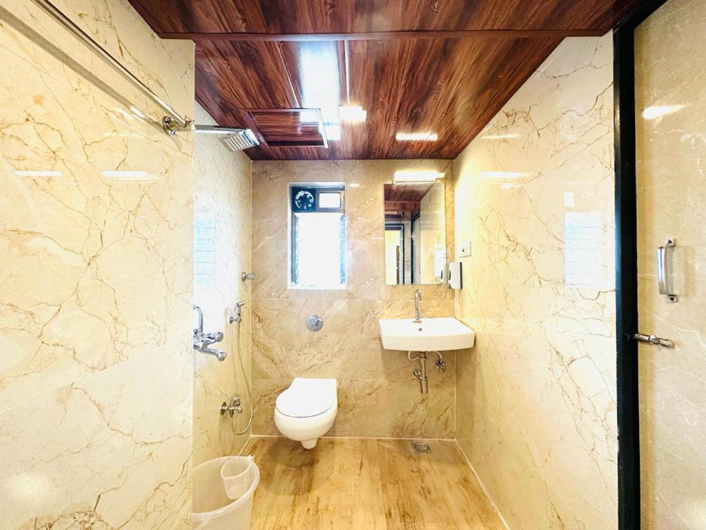 Hotel Vashi Inn ナビムンバイ エクステリア 写真