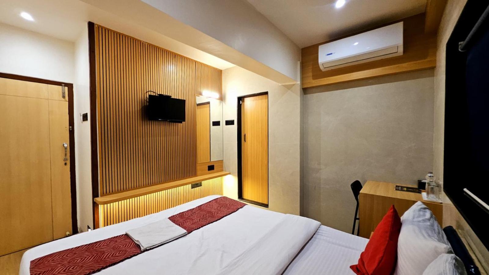 Hotel Vashi Inn ナビムンバイ エクステリア 写真