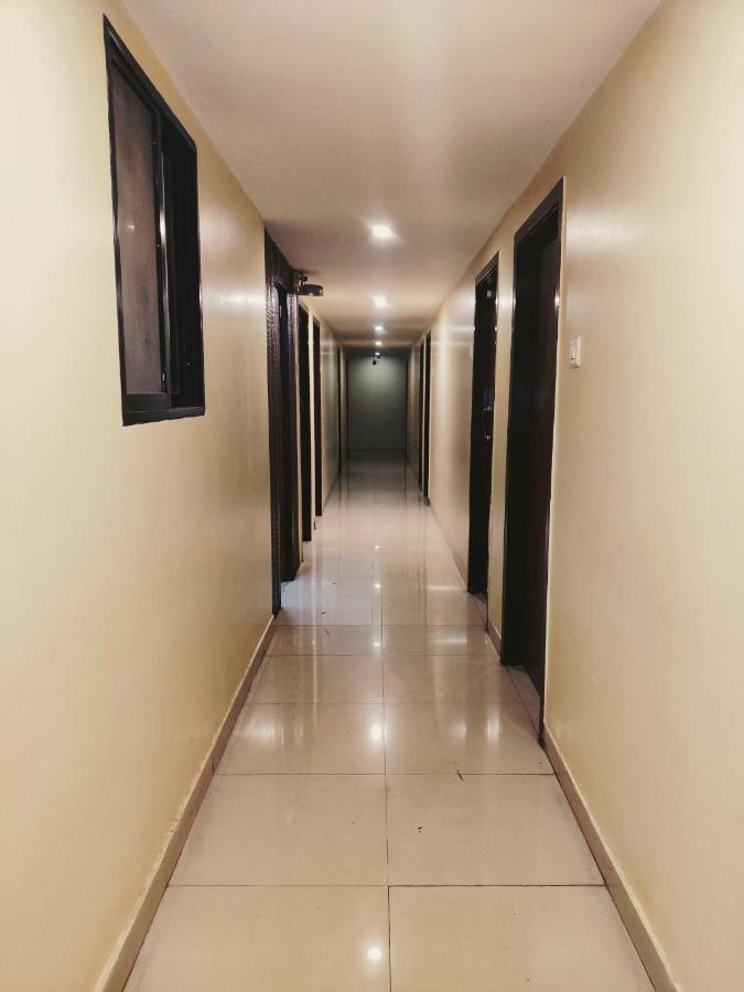 Hotel Vashi Inn ナビムンバイ エクステリア 写真